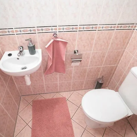 Spacious In The Old Town Of Apartment *