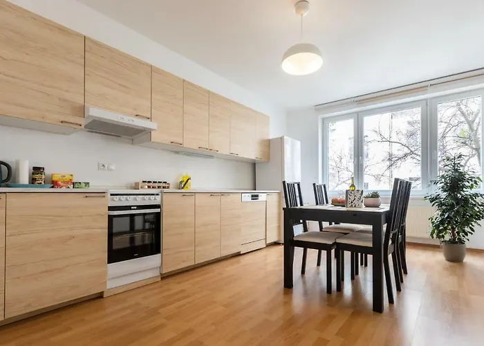 Spacious In The Old Town Of 아파트